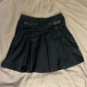 Black Pleated Buckle Skirt